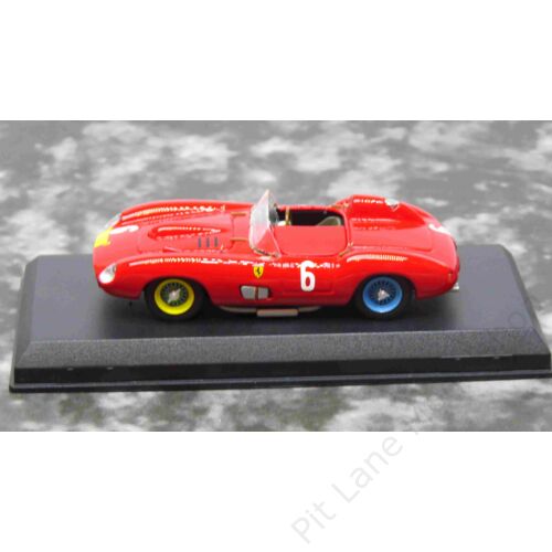 Hawthorn / Trintignant_1957_Scuderia Ferrari_FERRARI 315 S