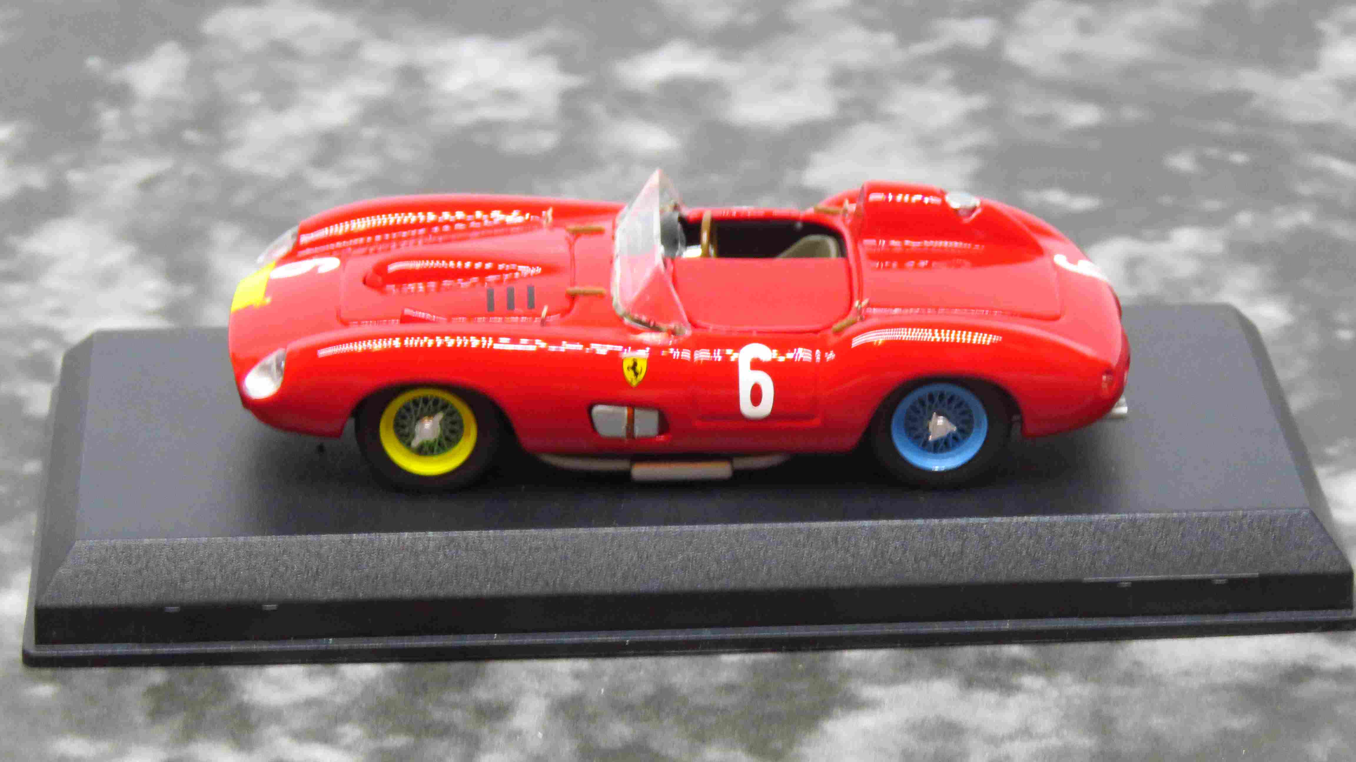 FERRARI 315 S - 1000 Km Nurburgring 1957 - Hawthorn / Trintignant N 6 #0656 3rd /ART ART419 1:43/
