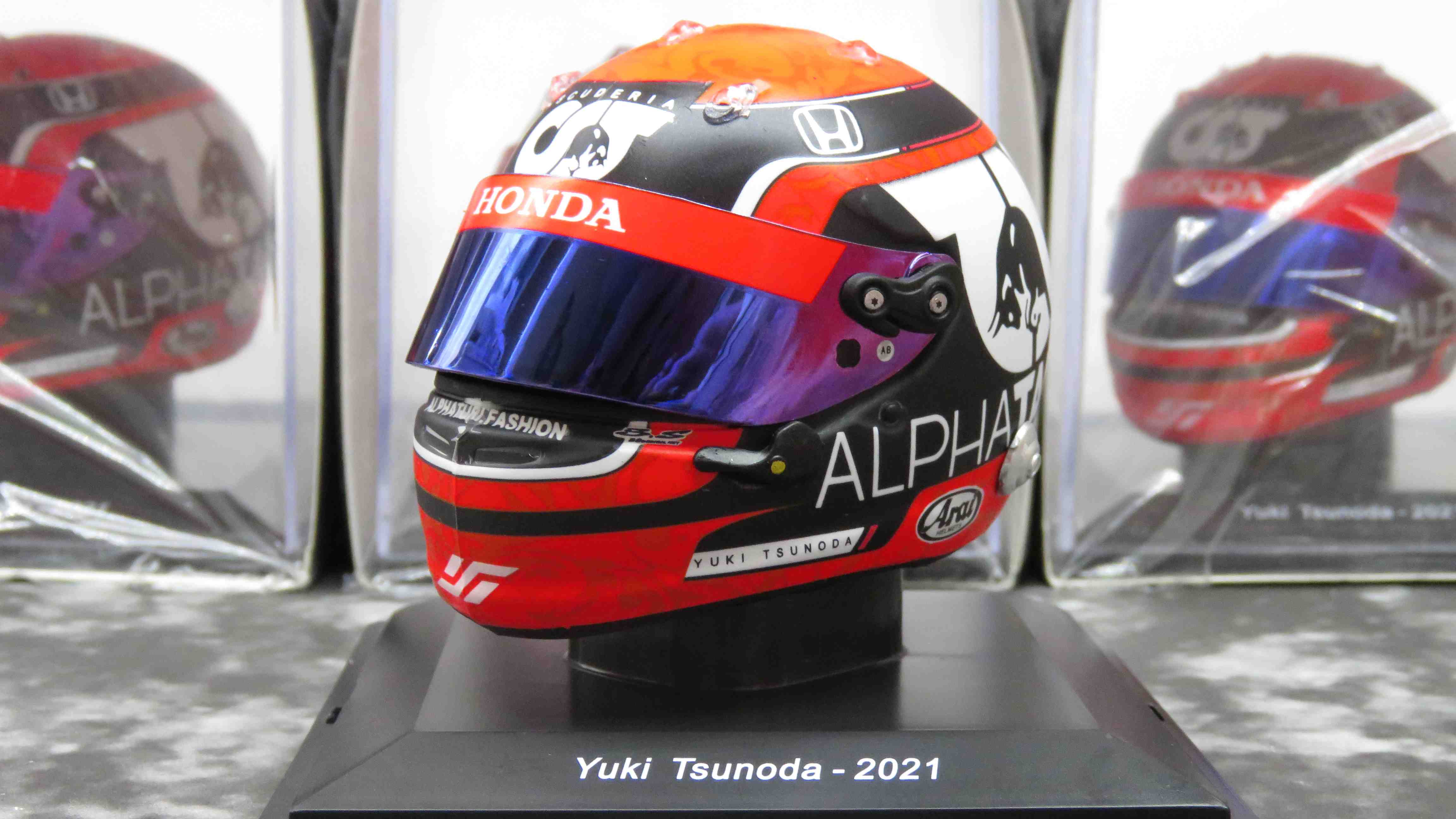 Yuki Tsunoda - AlphaTauri - 2021 /Spark 5HF057 1:5/