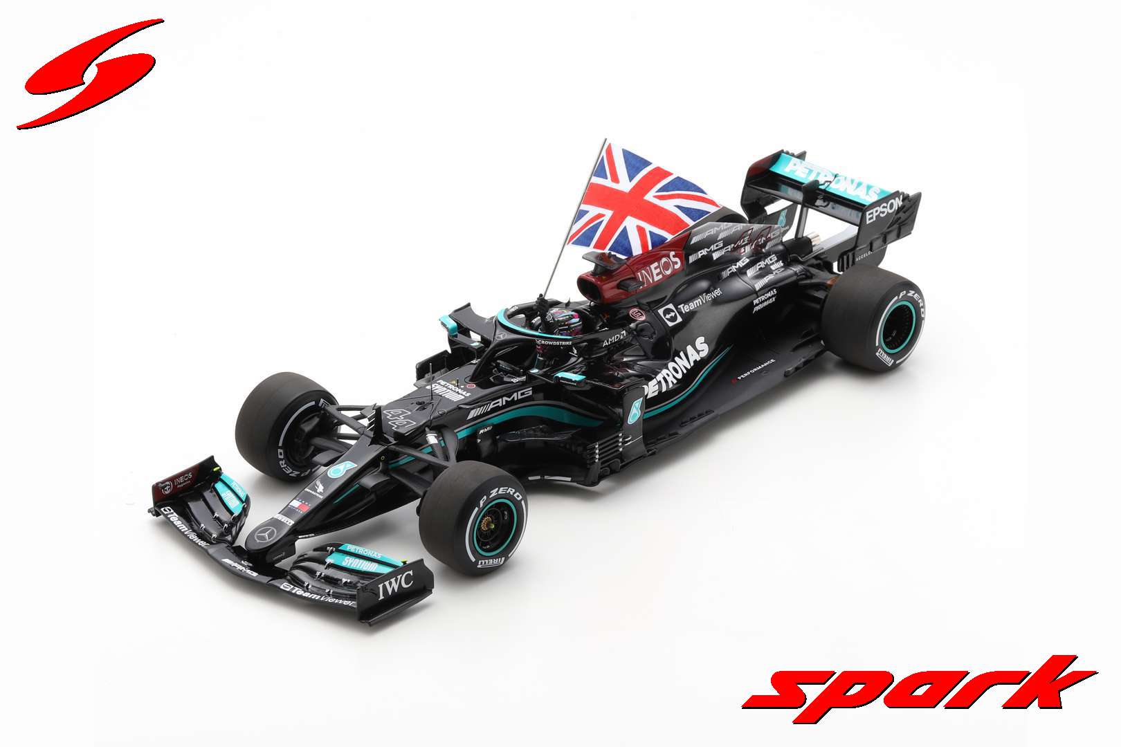 Mercedes-AMG Petronas Formula One Team No.44 F1 W12 E Performance Winner British GP 2021 Lewis Hamilton (Figurine holding British flag) /Spark 18S599 1:18/