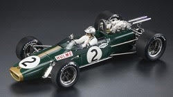 BRABHAM BT24 BRABHAM BT24 - NR. 2 - Denny Hulme - 3rd place Mexico GP 1967 (with Driver Figure) /GP Replicas GP122BWD 1:18/